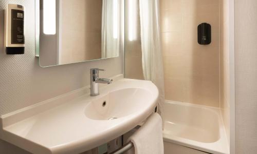 B&B HOTEL Nantes Parc Expos La Beaujoire - photo 3