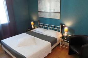 Hôtel Le Cambronne - photo 24