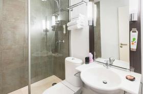 ibis Styles Nantes Centre Place Graslin - photo 16