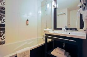 Seven Urban Suites Nantes Centre - photo 26