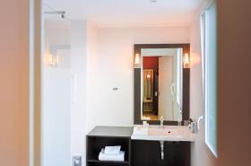 Seven Urban Suites Nantes Centre - photo 17