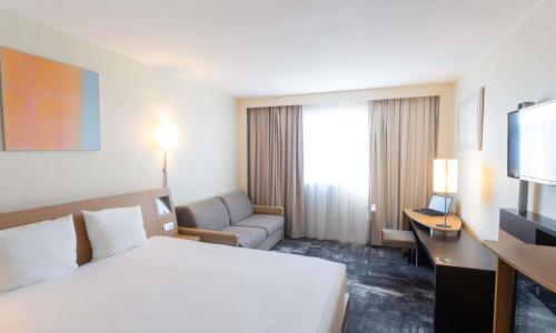 Novotel Nantes Centre Bord de Loire - photo 3