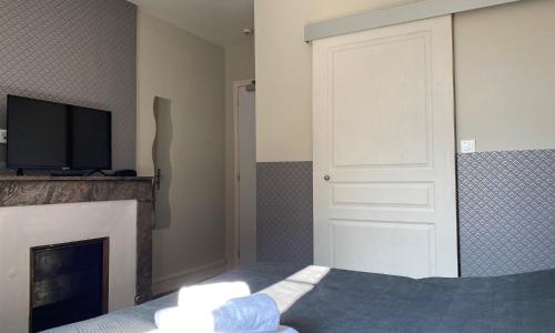 Hotel Saint Yves - photo 3